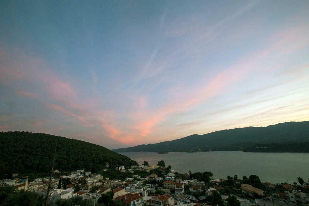 Kalavria Luxury Suites - Magnificent Sea View Of Poros Poros Town Екстериор снимка