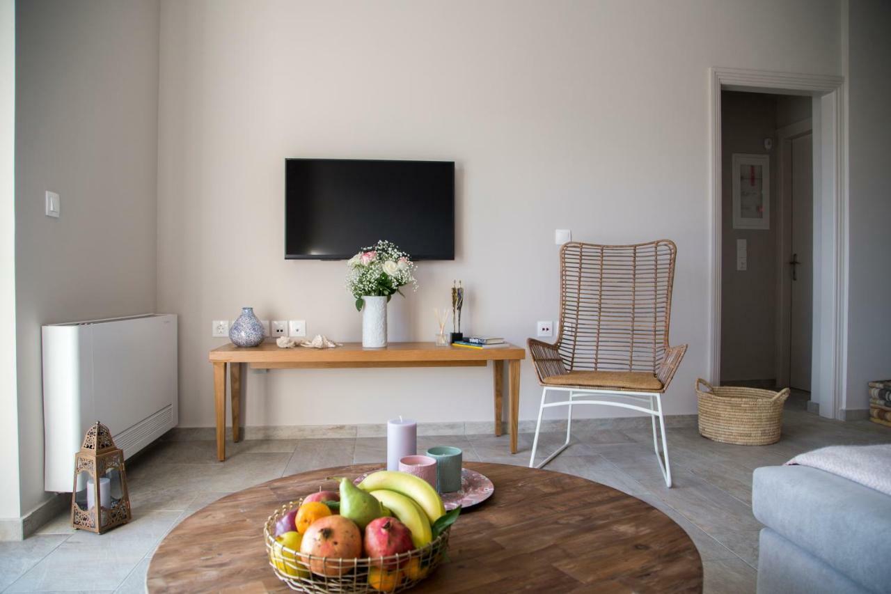Kalavria Luxury Suites - Magnificent Sea View Of Poros Poros Town Екстериор снимка