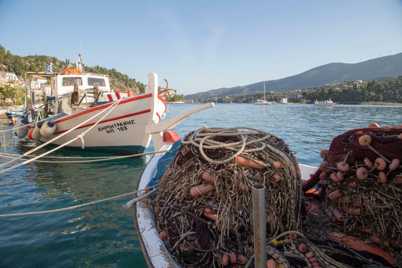 Kalavria Luxury Suites - Magnificent Sea View Of Poros Poros Town Екстериор снимка