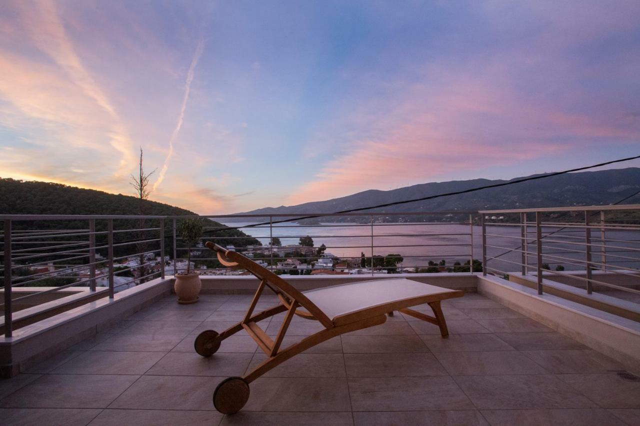 Kalavria Luxury Suites - Magnificent Sea View Of Poros Poros Town Екстериор снимка