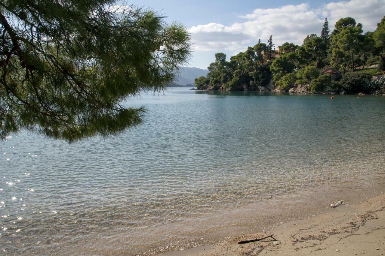 Kalavria Luxury Suites - Magnificent Sea View Of Poros Poros Town Екстериор снимка