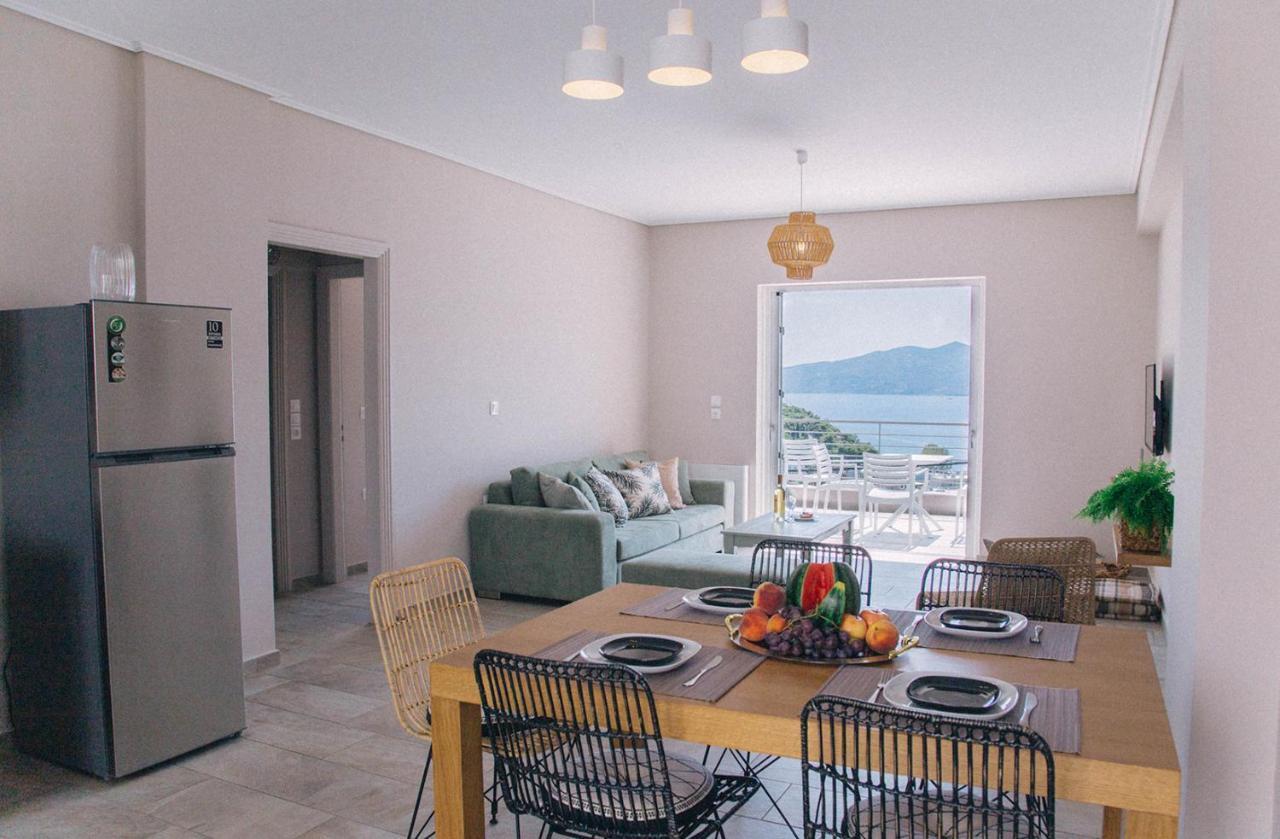 Kalavria Luxury Suites - Magnificent Sea View Of Poros Poros Town Екстериор снимка